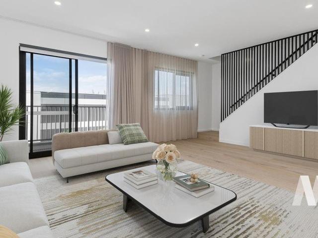 Luxury Townhouse in Williamstown North