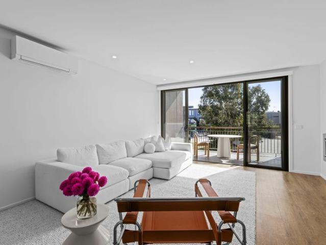 Luxury Townhouse Living with Golf Course Views