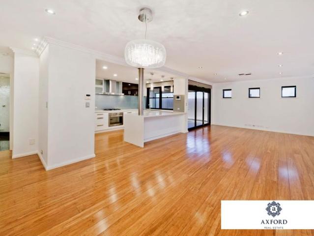 Luxury Townhouse Living with High End Finishes