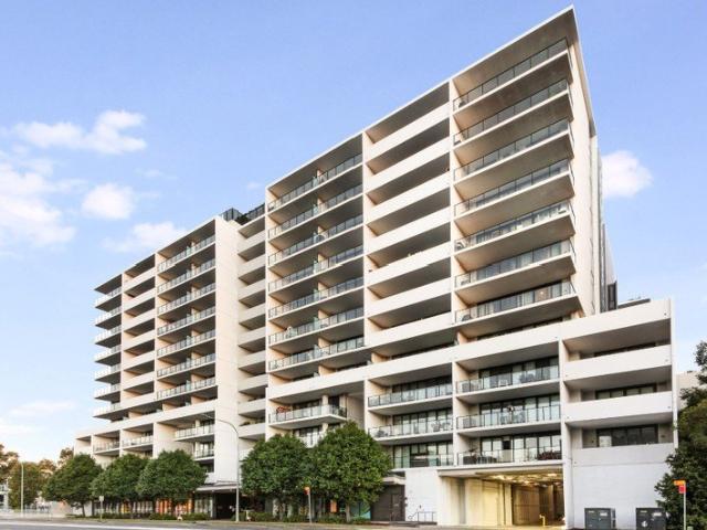 Luxury Townhouse Style Residence with Resort Style Hotel Living Size: 173sqm
