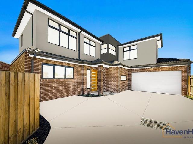 Luxury Townhouse with Secure Rental Income in a Prime Knoxfield Location