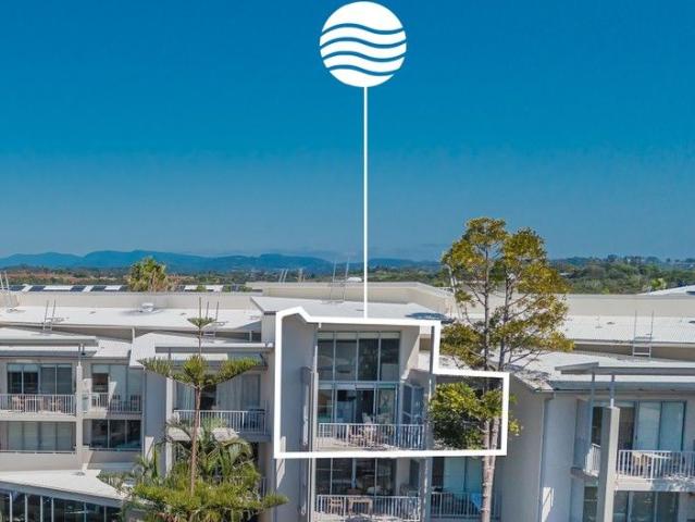 Luxury Top Floor Dual Key Apartment in the Heart of Salt Village