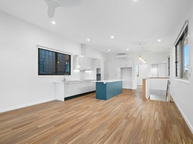 Luxury Three Bedroom Townhouses in Sought After Taree West