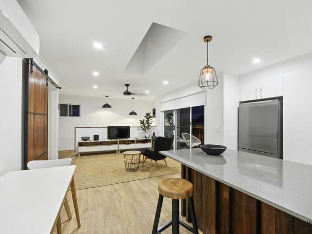 Luxury Two Bedroom Home in Prime Palm Beach Location