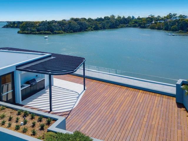 Luxury Two Bedroom Waterfront Apartment