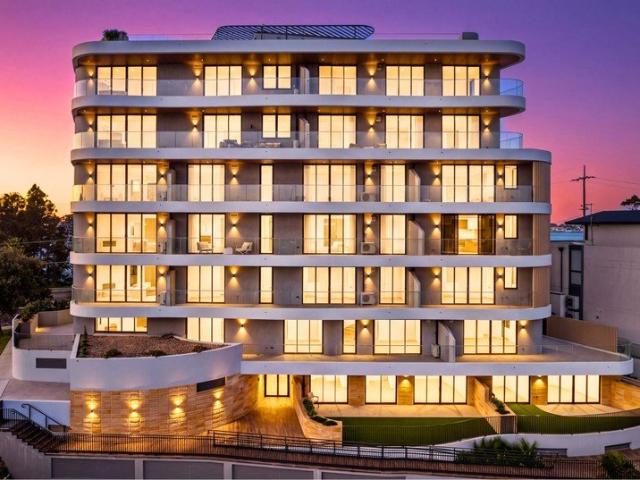 Luxury Two Bedroom Waterfront Apartment