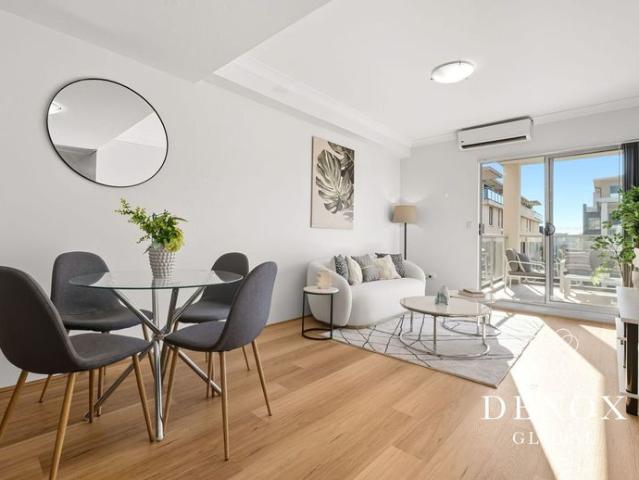 Luxury Two Bedroom Two Bathroom One Car Park Apartment!