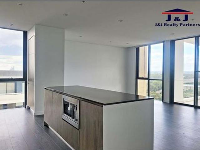 Luxury two bedrooms Apartment for rent at Ruby in Ovation Quarter!