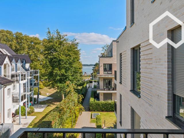 Luxury two room apartment, Baltic Sea view, garage parking space, and fiber optic