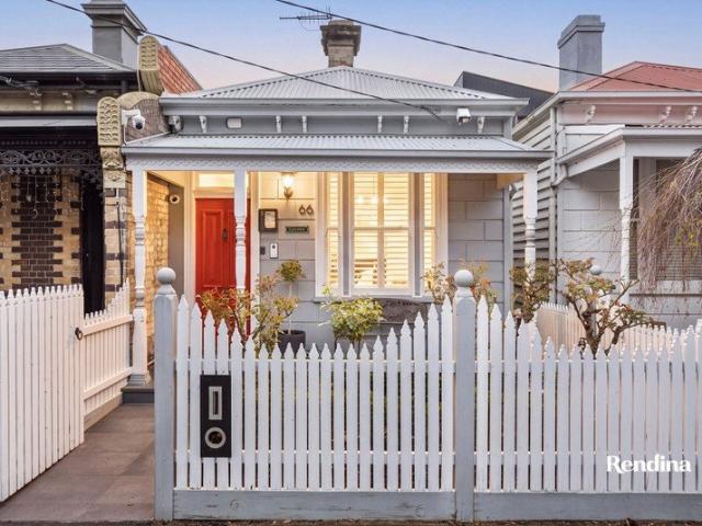 Luxury Victorian in Perfect Position