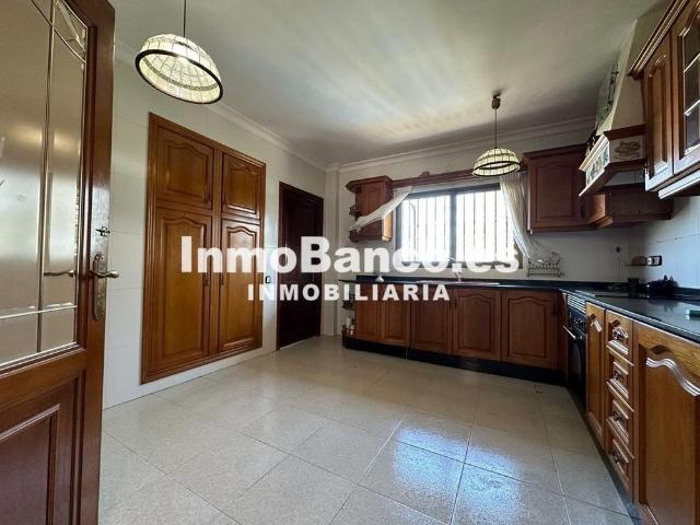 Luxury Villa for rent in Chiva, Valencia