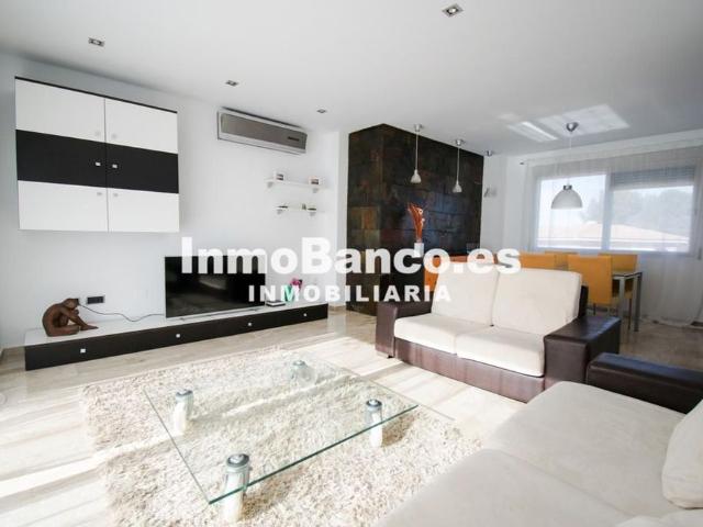 Luxury Villa for rent in Chiva, Valencia