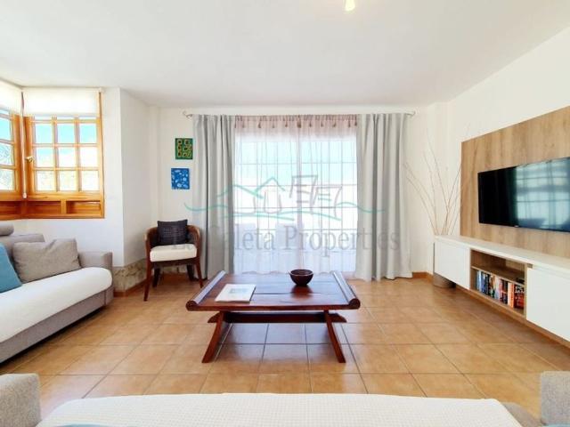 Luxury Villa for rent in Adeje, Spain