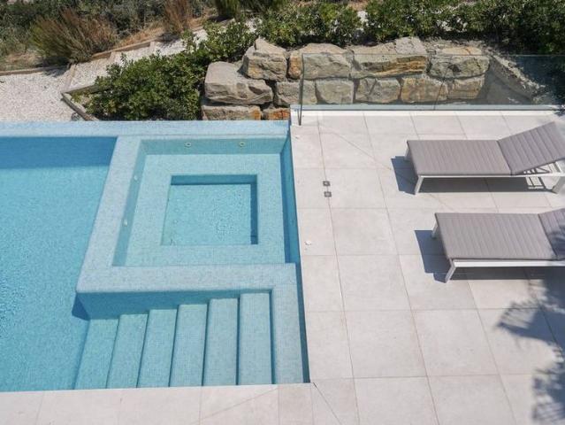 Luxury Villa for rent in Benahavís, Andalusia