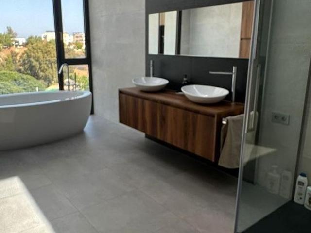 Luxury Villa for rent in Benalmádena, Spain