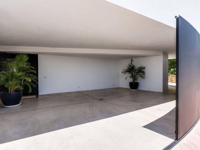 Luxury Villa for rent in Estepona, Andalusia