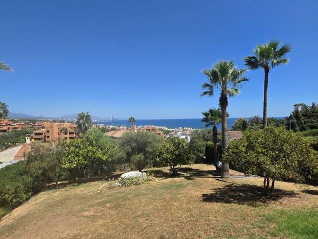 Luxury Villa for rent in Estepona, Spain