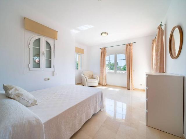 Luxury Villa for rent in Marbella Del Este, Spain