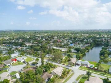 Luxury Villa for rent in Margate Estates, United States
