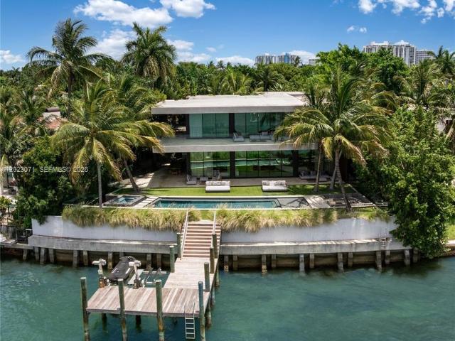 Luxury Villa for rent in Miami Beach, Florida
