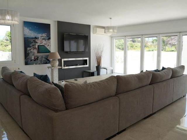 Luxury Villa for rent in Nueva Andalucia, Andalusia