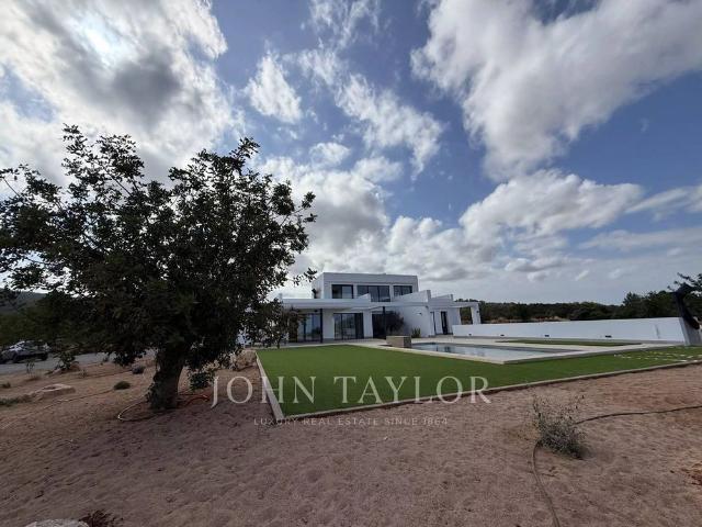Luxury Villa for rent in Santa Eulària des Riu, Balearic Islands