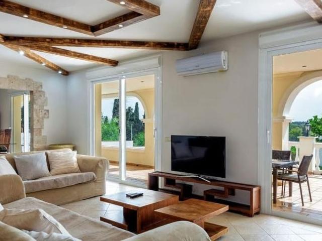 Luxury Villa for rent in The Golden Mile, Marbella, Andalusia