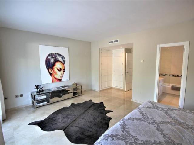 Luxury Villa for rent in The Golden Mile, Spain