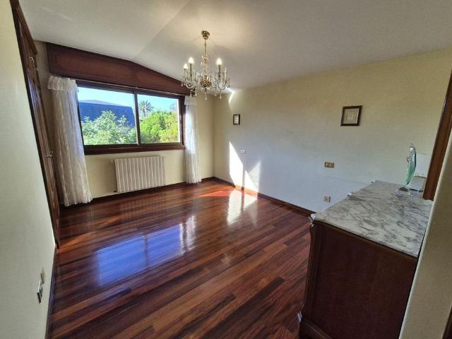 Luxury Villa for rent in Vigo, Spain