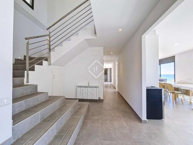 Luxury Villa for rent in Vilanova i la Geltrú, Spain