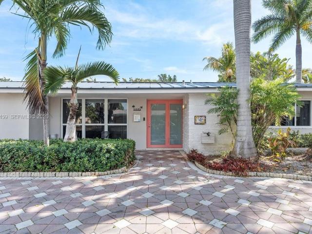 Luxury Villa for sale in Oakland Park, Florida