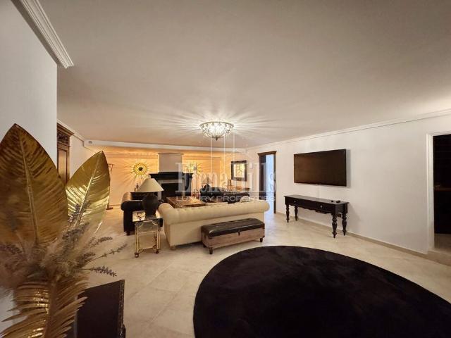 Luxury Villa with Sea Views in La Nucía