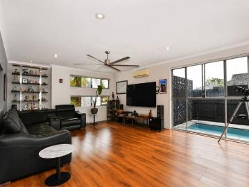 Lux Family Living with Pool & Multiple Living Areas!