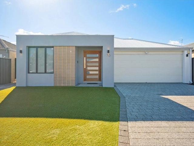 LUX MODERN CLASSY HOME HARRISDALE.