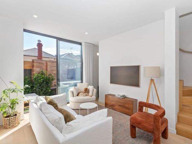 Lux Townhouse in the heart of Richmond