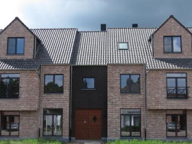 Luxe nieuwbouw appt,verd 1,2slpks,carport,kelderberging,lift