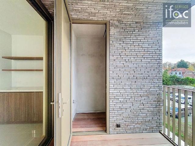 Luxe appartement met ruim terras en 2 autostaanplaatsen op de prestigieuze Panquin site naast het Park van Tervuren