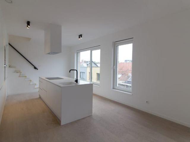Luxe duplex appartement met polyvalente ruimte