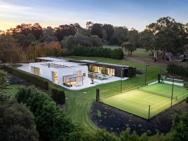 Luxe Family Sanctuary in Lifestyle Locale