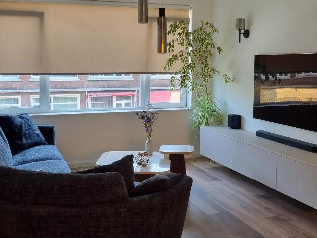 Luxe gemeubileerde 4 slaapkamer appartement