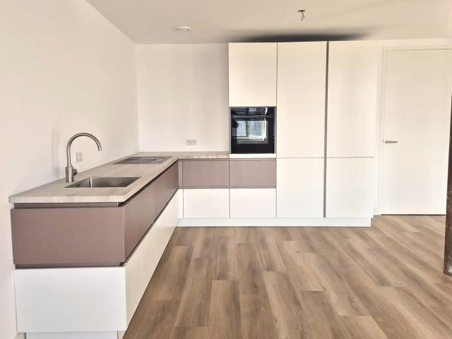Luxe gerenoveerd appartement aan Beatrixstraat