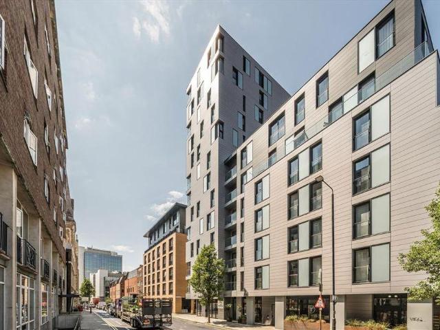 Luxe Tower, 12 Dock Street, Tower. Studio to rent £2,250 pcm £519 pw