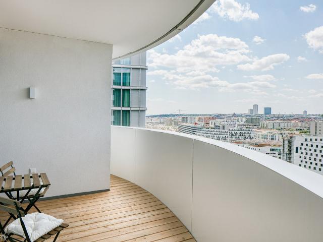 Luxe Wieden 1BR w/ Balcony, Gym, Elevator, walk to U Bahn, Vienna Amsterdam Apartments for Rent