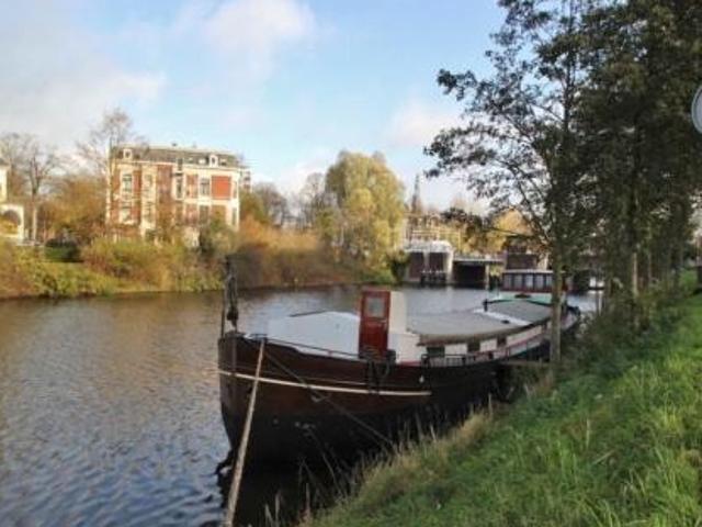 Luxe wonen op het water: appartement te huur