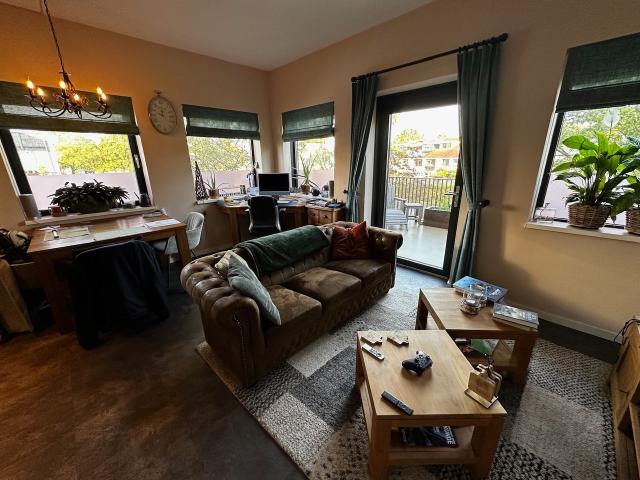 Luxe 2 kamer appartement met airco. gemeubileerd