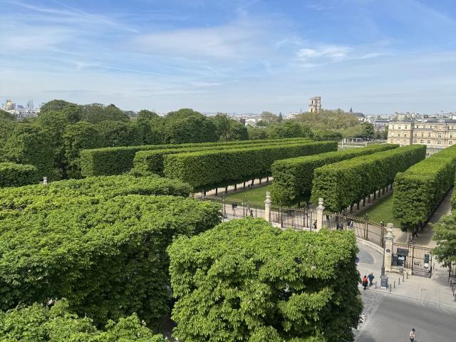 Luxembourg Garden Avenue de l'Observatoire Sublime view of Paris with balcony and large elevator, Paris Amsterdam Apartments for Rent