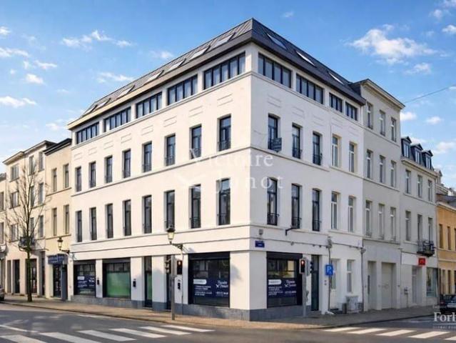Luxembourg/Flagey District New furnished 1 bedroom apartme