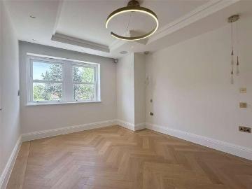 Luxen Court, The Ridgeway, Enfield, EN2