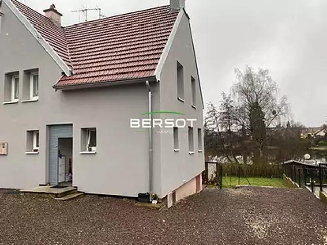Luxeuil les Bains 70300 Achat / Vente maison 4 pièces t4 au dernier étage