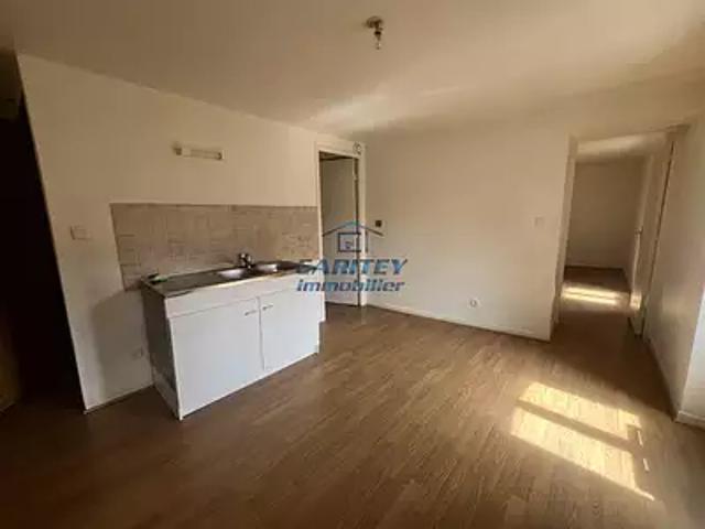Luxeuil les Bains 70300 Location appartement 4 pièces t4 au dernier étage